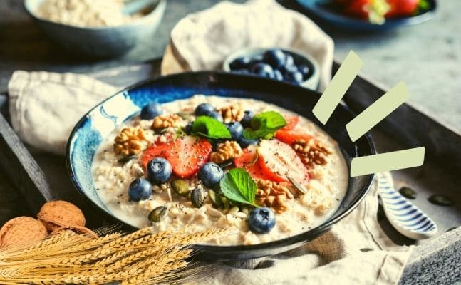 bircher muesli vegan | Was essen Veganer zum Frühstück? | Ein Bild von a journey to ourselves