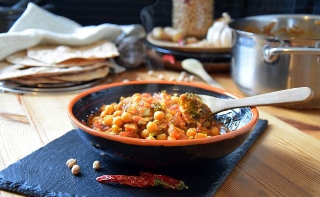 kichererbsen curry klassiker | Vegane Rezepte | Ein Bild von a journey to ourselves